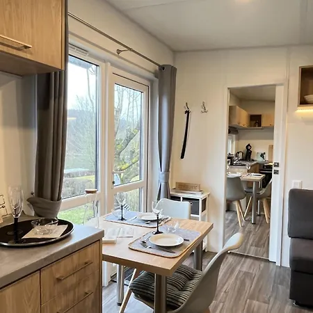 Nyaraló Tiny Haus Mit Schoenem Seeblick By Interhome *
