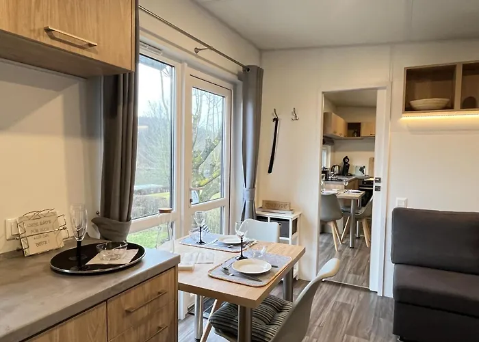 Feriehus Tiny Haus Mit Schoenem Seeblick By Interhome *